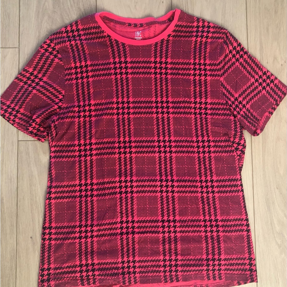 Men’s INC Tee in green and black. Size large